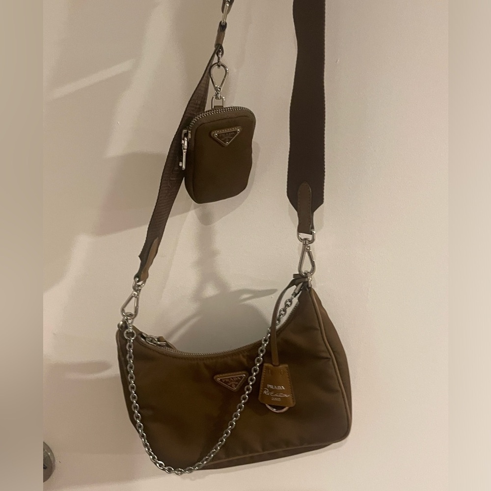 PRADA Tessuto Re-Edition Hobo Great condition - Picture 7 of 7